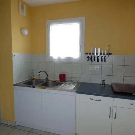 Apartment Cosy A - 4 Pers, Centre-ville, Parking, Balcon, Menage Inclus - Fr-1-319-445 Biscarrosse